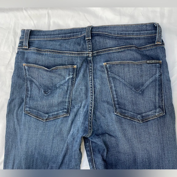 Hudson // Natalie Midrise Super Skinny // Size 29 // Generous Fit - Picture 11 of 11